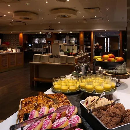 Hotel Haaga Central Park-3